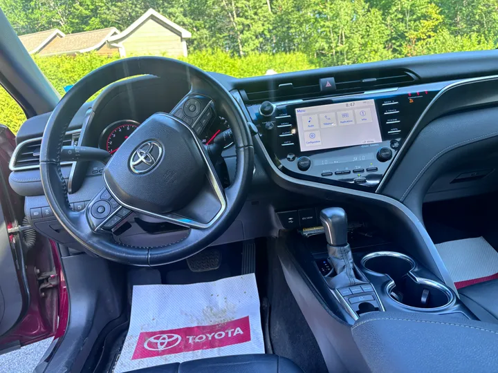 2018 Toyota Camry XSE Image