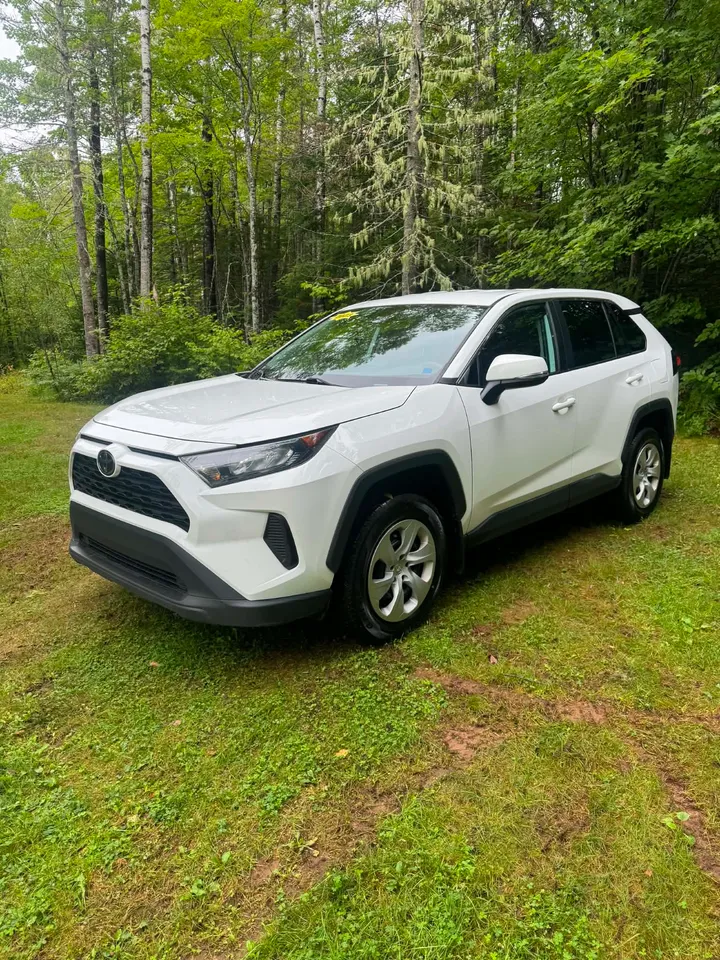 2023 Toyota Rav 4 LE Image