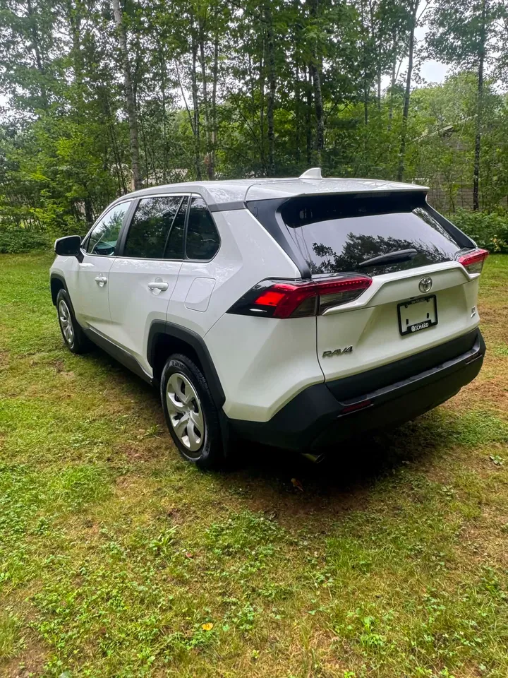 2023 Toyota Rav 4 LE Image