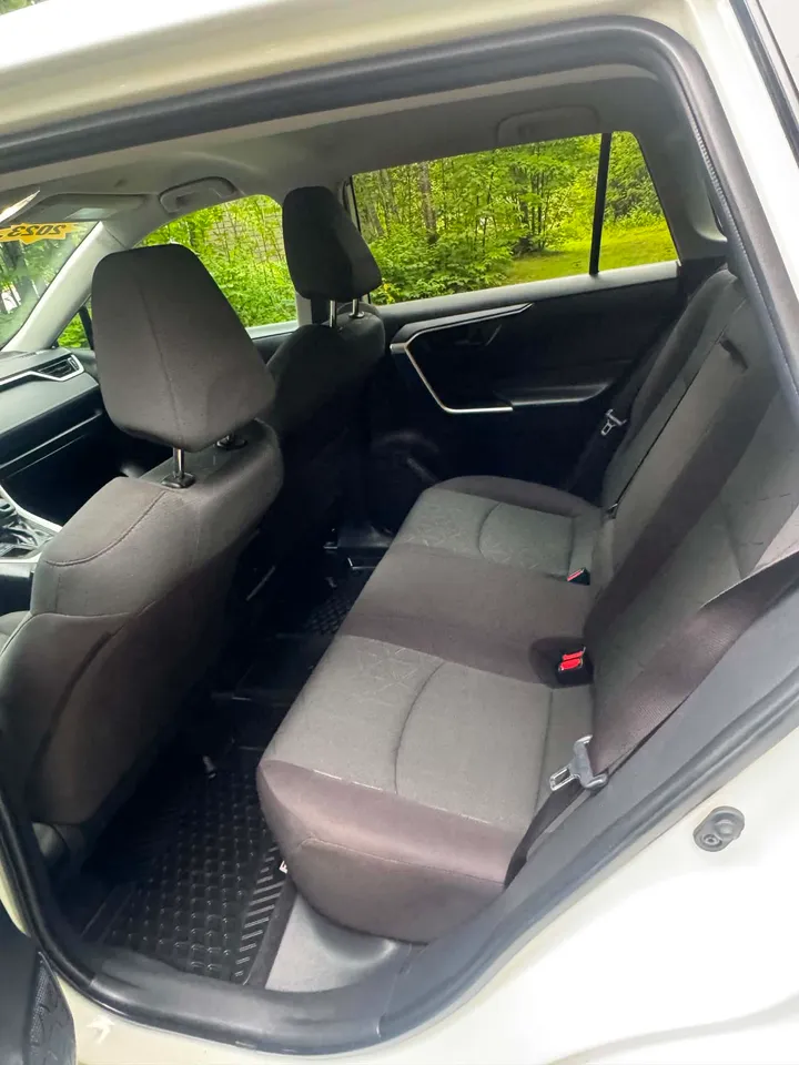 2023 Toyota Rav 4 LE Image