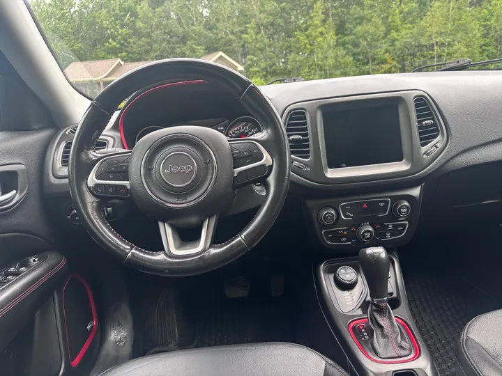 2021 Jeep Compass Trailhawk Image
