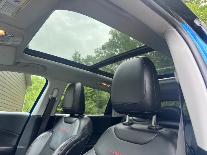 2021 Jeep Compass Trailhawk Image