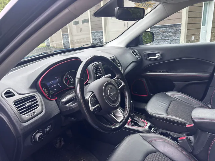 2021 Jeep Compass Trailhawk Image