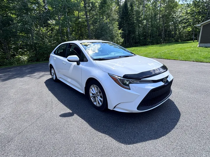 2021 Toyota Corolla LE Image