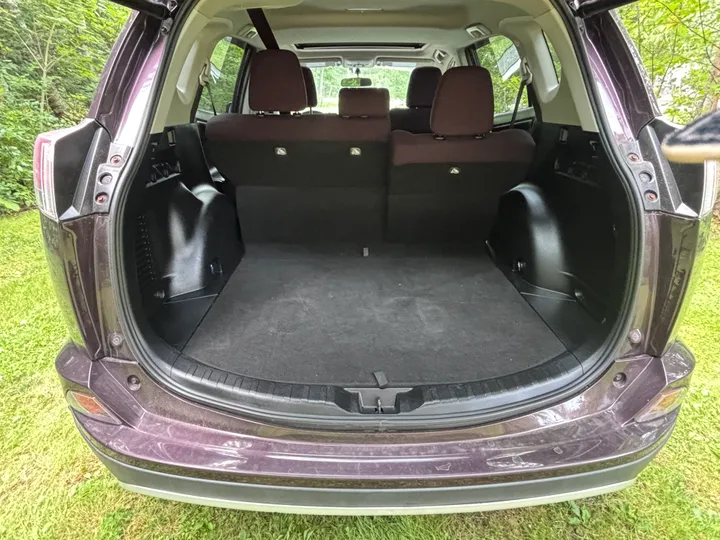 2016 Toyota Rav 4 XLE Image