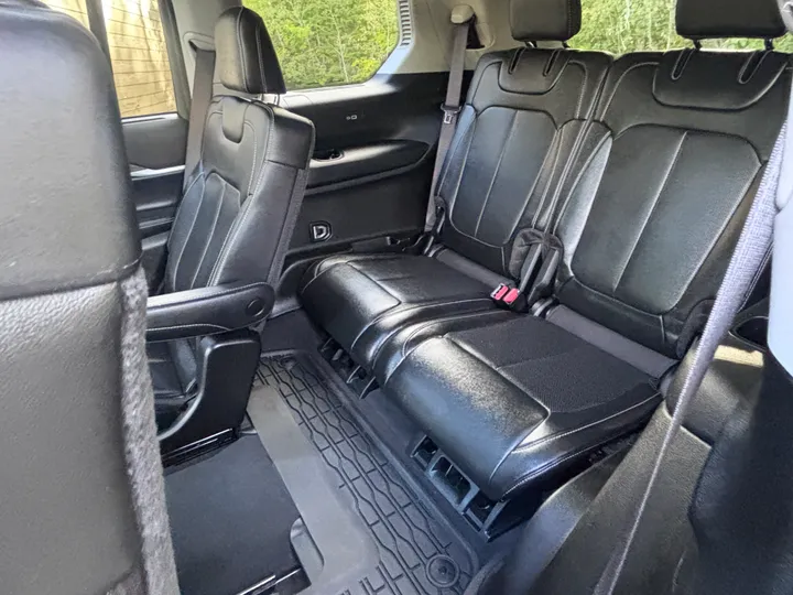 2024 Jeep Grand Cherokee L Limited Image
