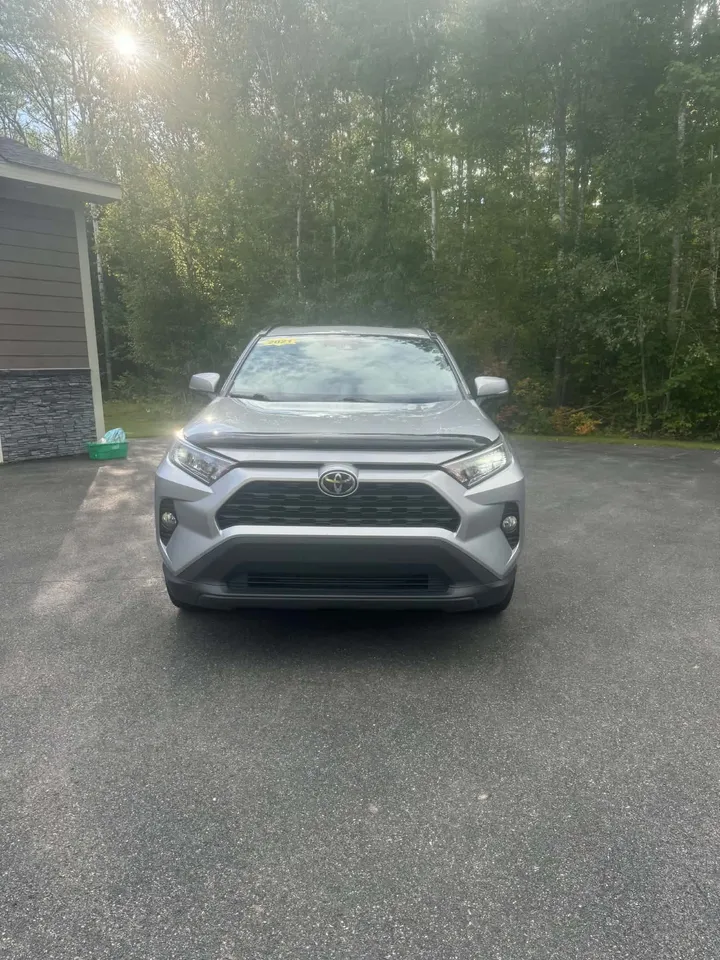 2021 Toyota Rav 4 XLE Image