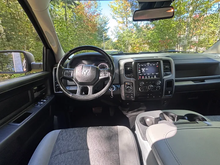 2022 Toyota Corolla LE Image