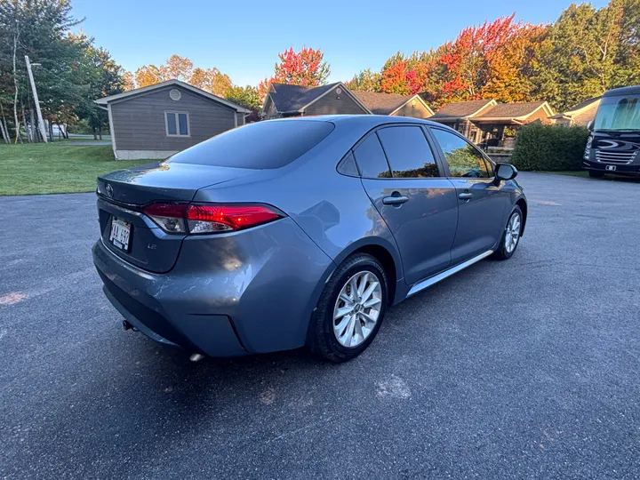 2022 Toyota Corolla LE Image