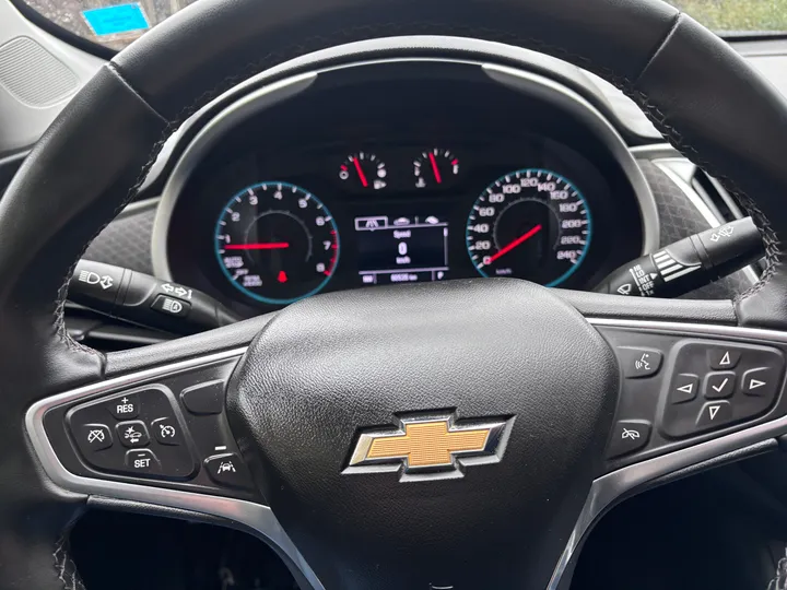2023 Chevrolet Malibu RS Image