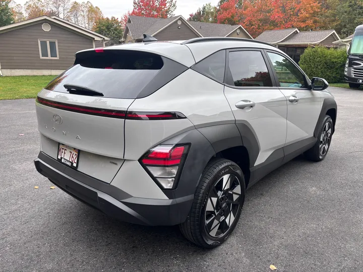 2025 Hyundai Kona Prefered Image
