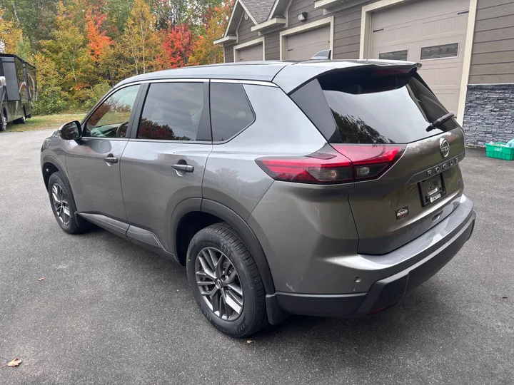 2024 Nissan Rogue S AWD Image