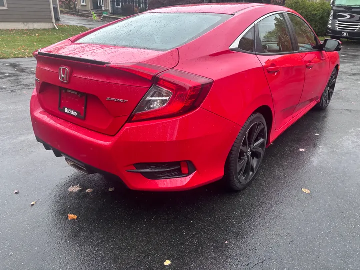 2021 Honda Civic Sport Image