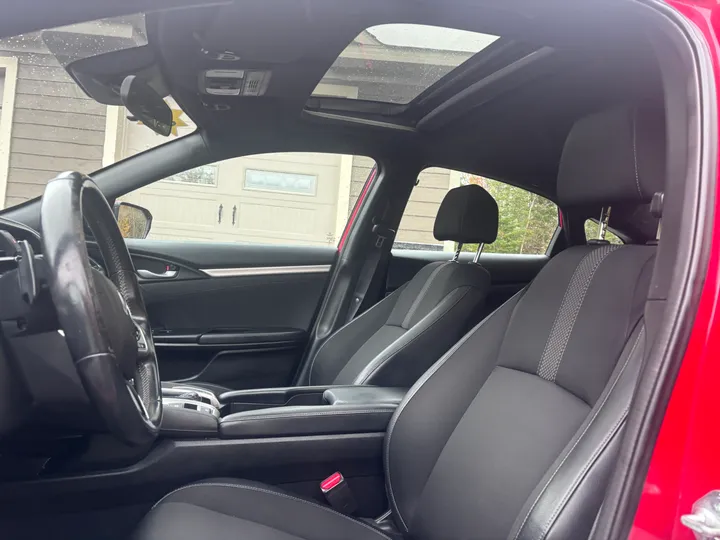 2021 Honda Civic Sport Image