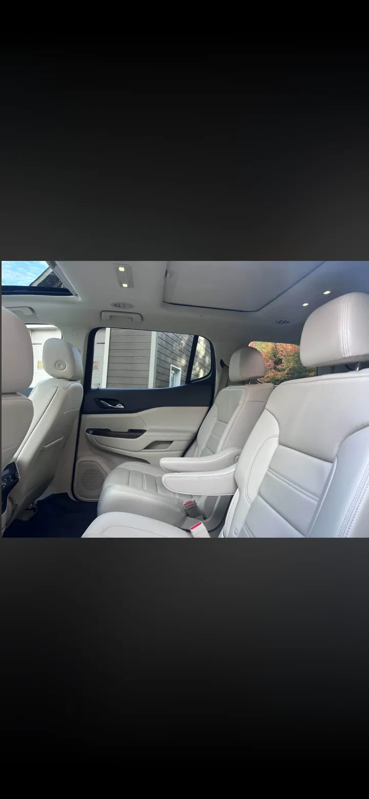 2023 Gmc Acadia Denali Image