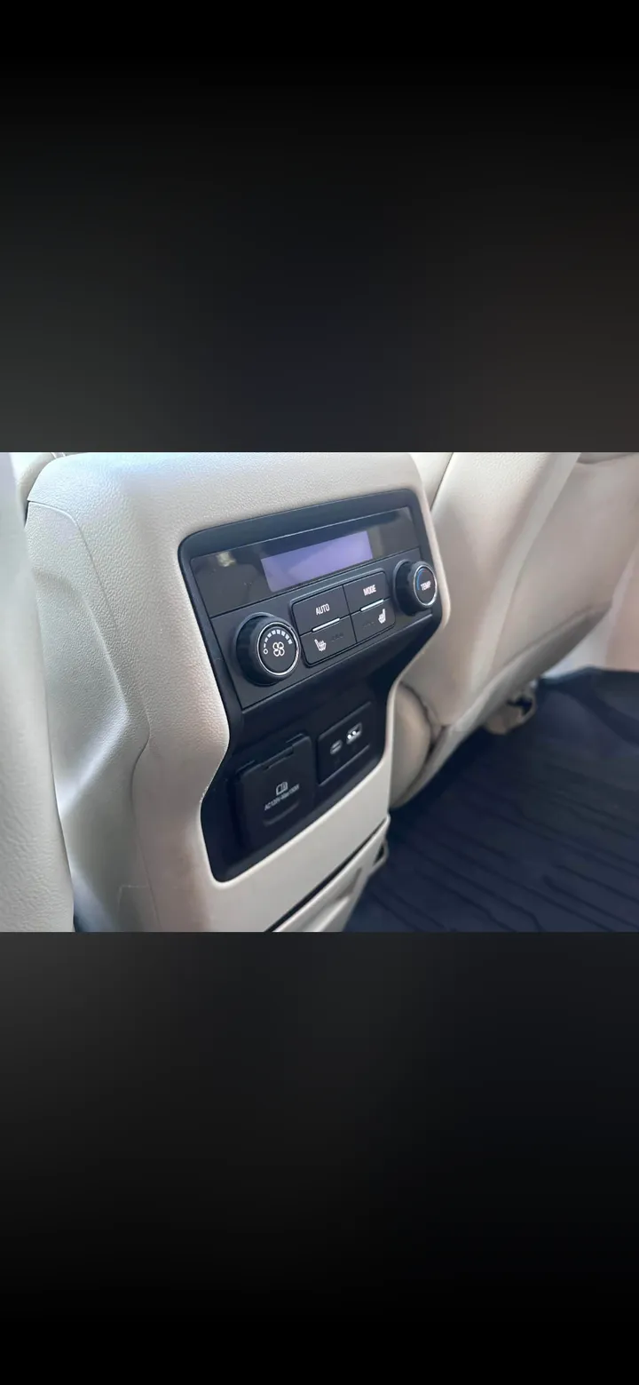 2023 Gmc Acadia Denali Image