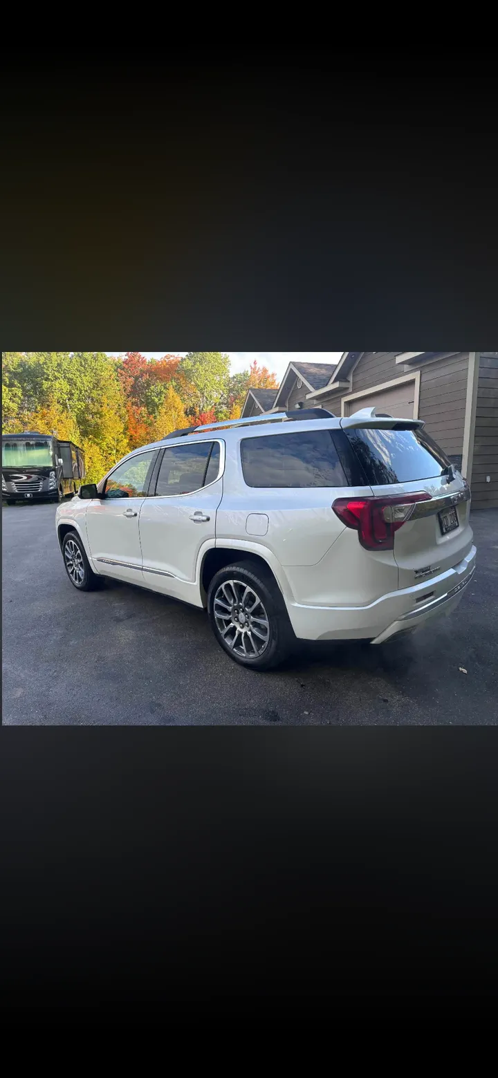 2023 Gmc Acadia Denali Image