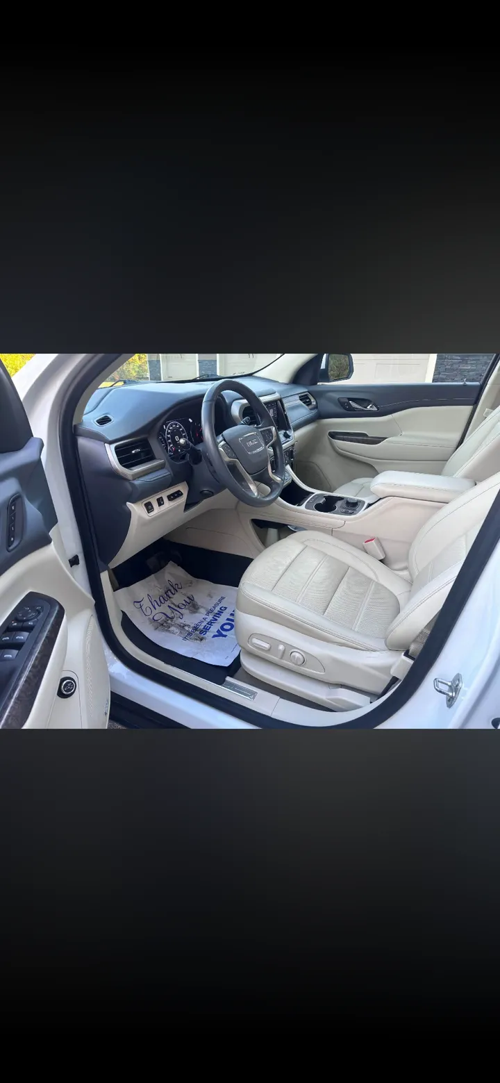 2023 Gmc Acadia Denali Image