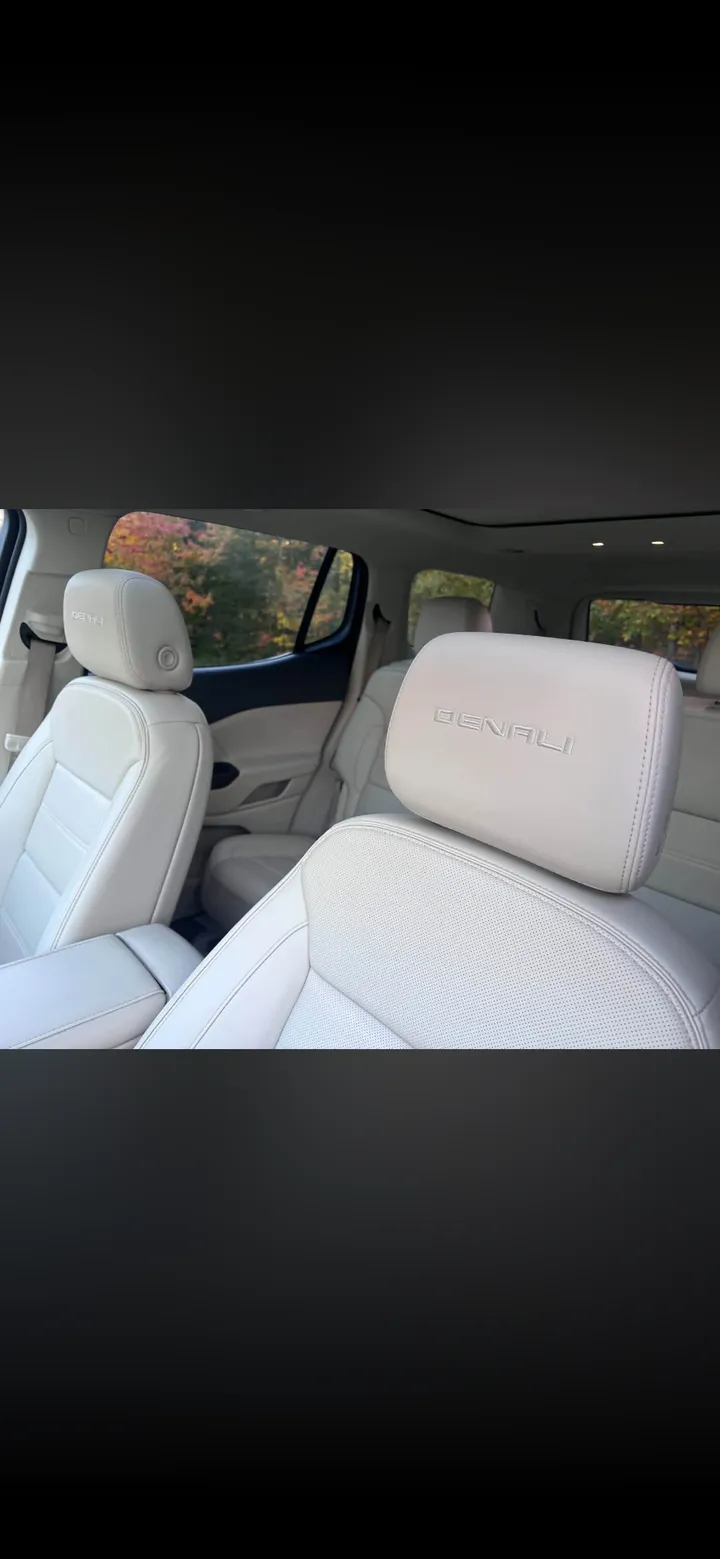 2023 Gmc Acadia Denali Image