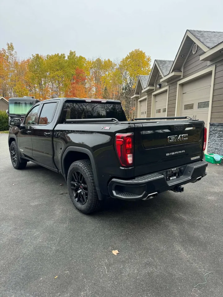 2021 Gmc Sierra Elevation Image