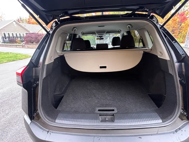 2023 Nissan Rogue AWD Image