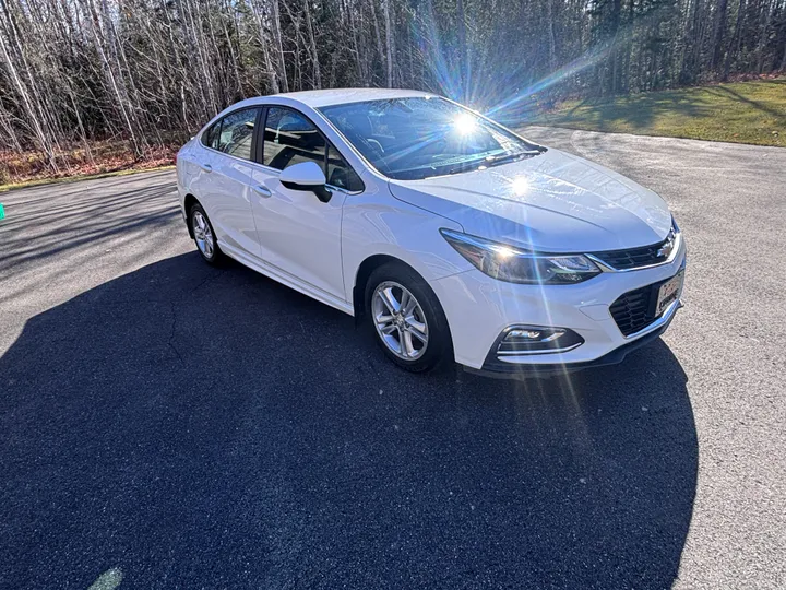 2019 Chevrolet Cruze Image