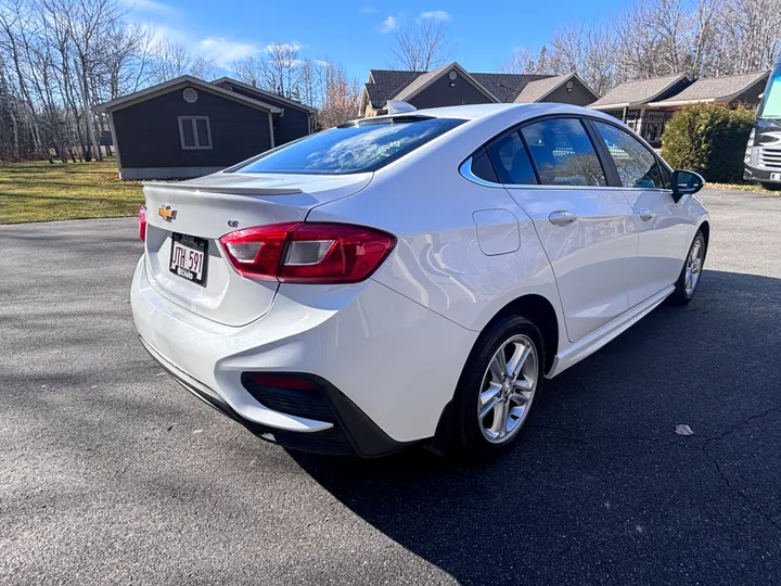 2019 Chevrolet Cruze Image