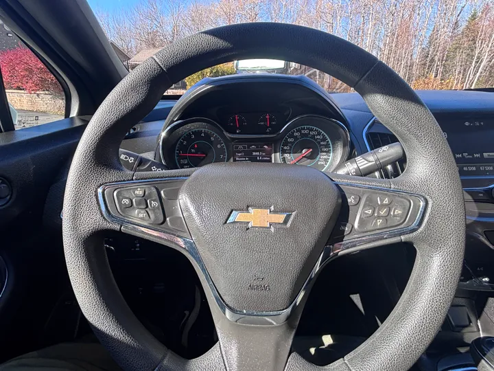 2019 Chevrolet Cruze Image
