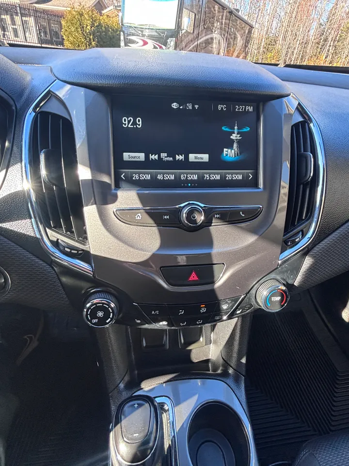 2019 Chevrolet Cruze Image