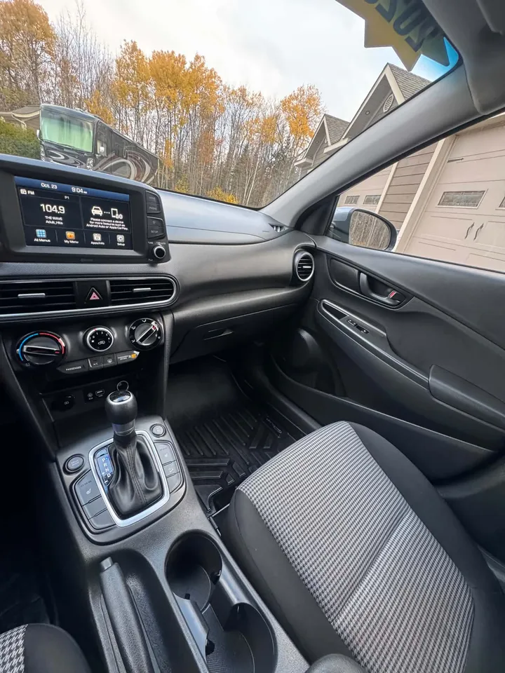 2020 Hyundai Kona Prefered Image