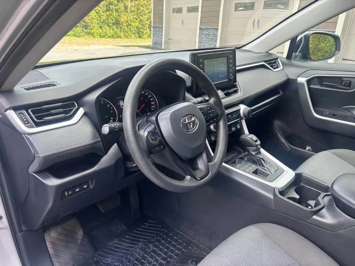 2021 Toyota Rav 4 LE Image