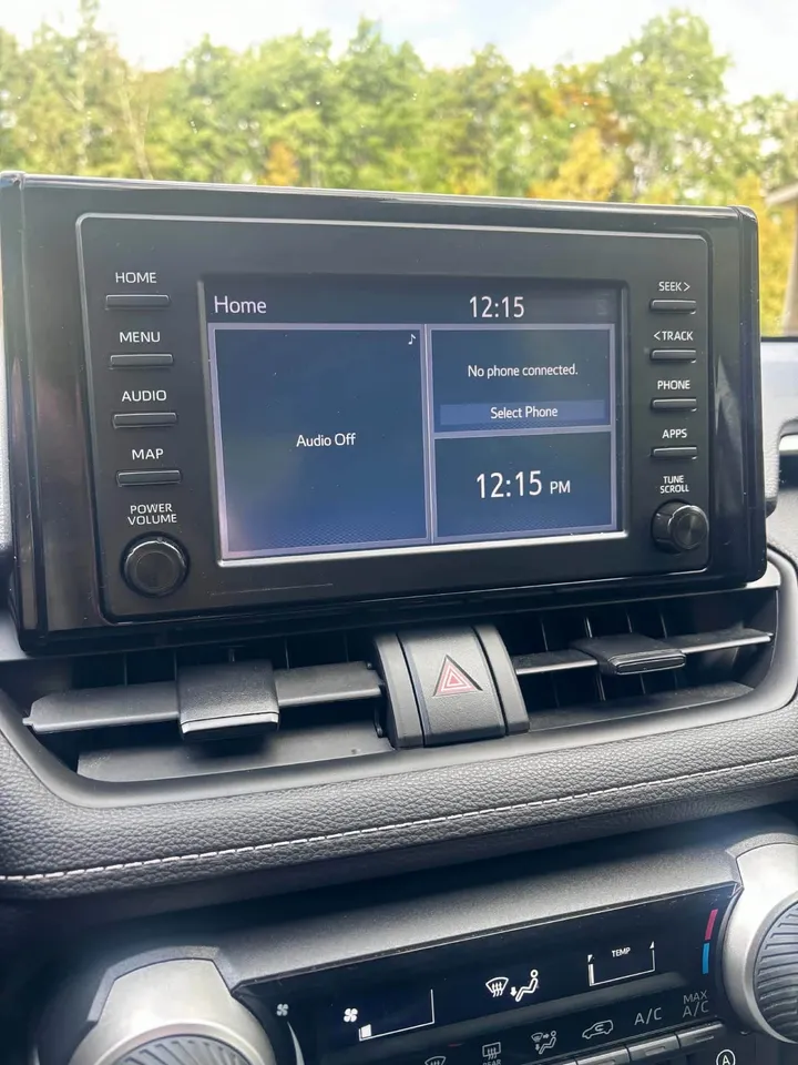 2021 Toyota Rav 4 LE Image